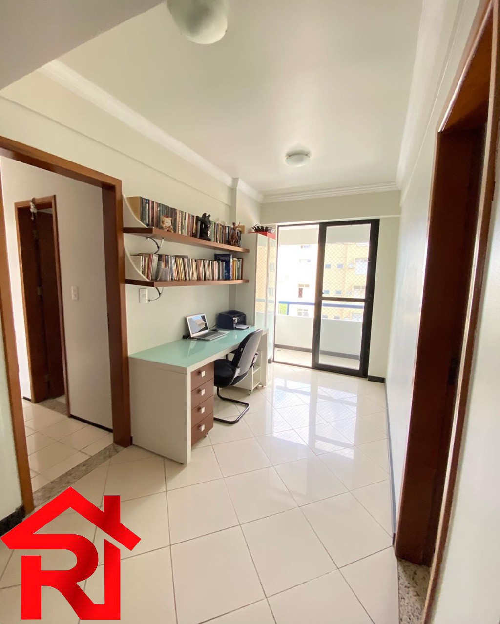 Apartamento à venda com 4 quartos, 204m² - Foto 10