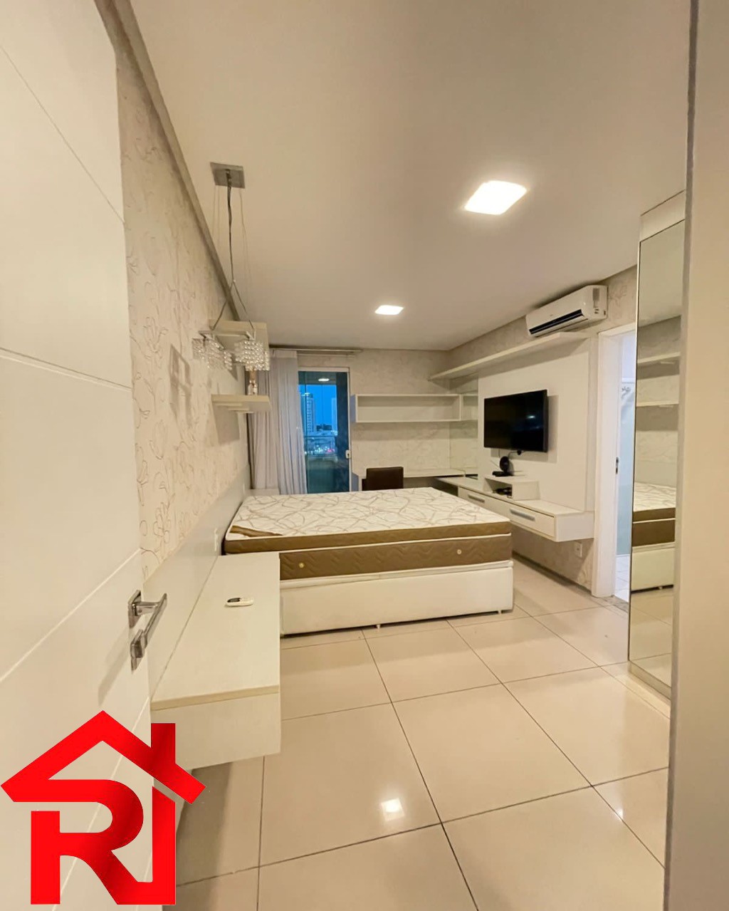 Apartamento à venda com 4 quartos, 217m² - Foto 15