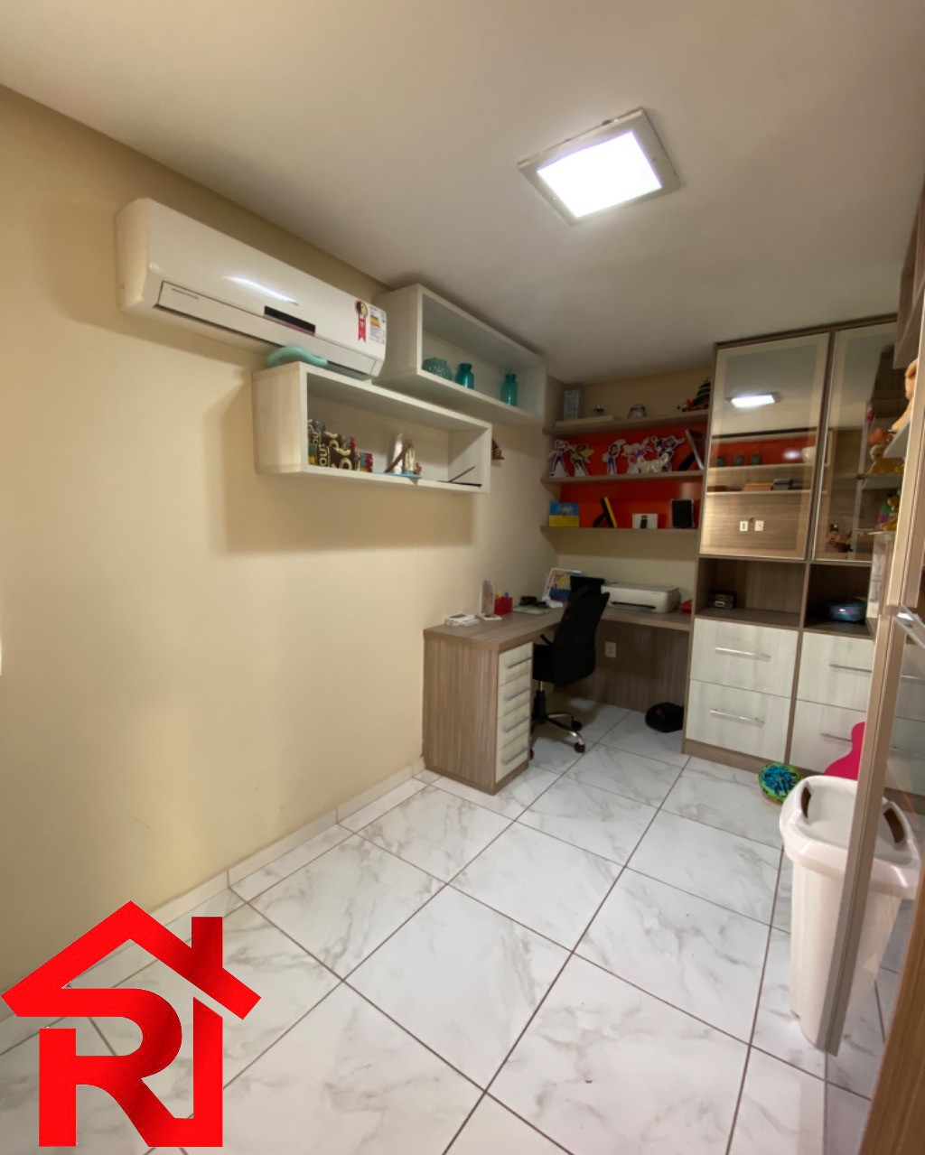 Casa à venda com 3 quartos, 350m² - Foto 18