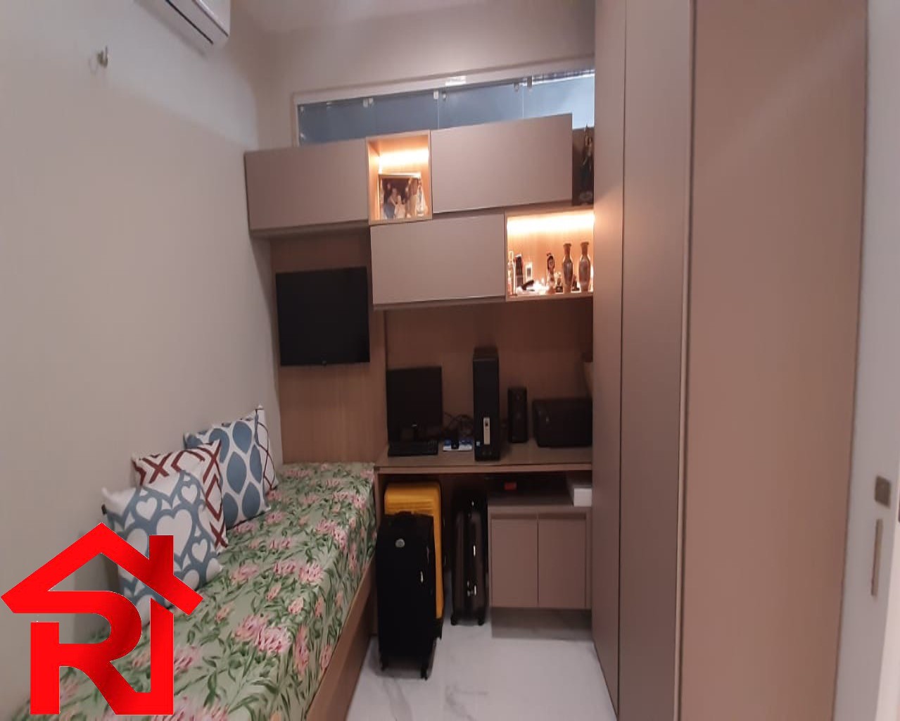 Apartamento à venda com 3 quartos, 150m² - Foto 9