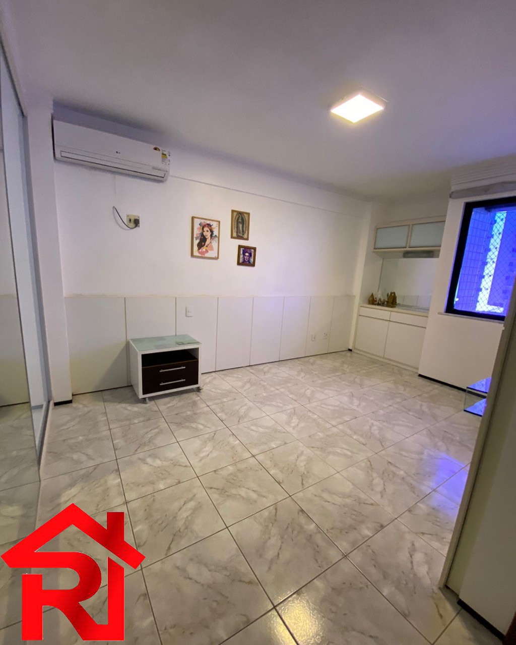 Apartamento à venda com 4 quartos, 187m² - Foto 9