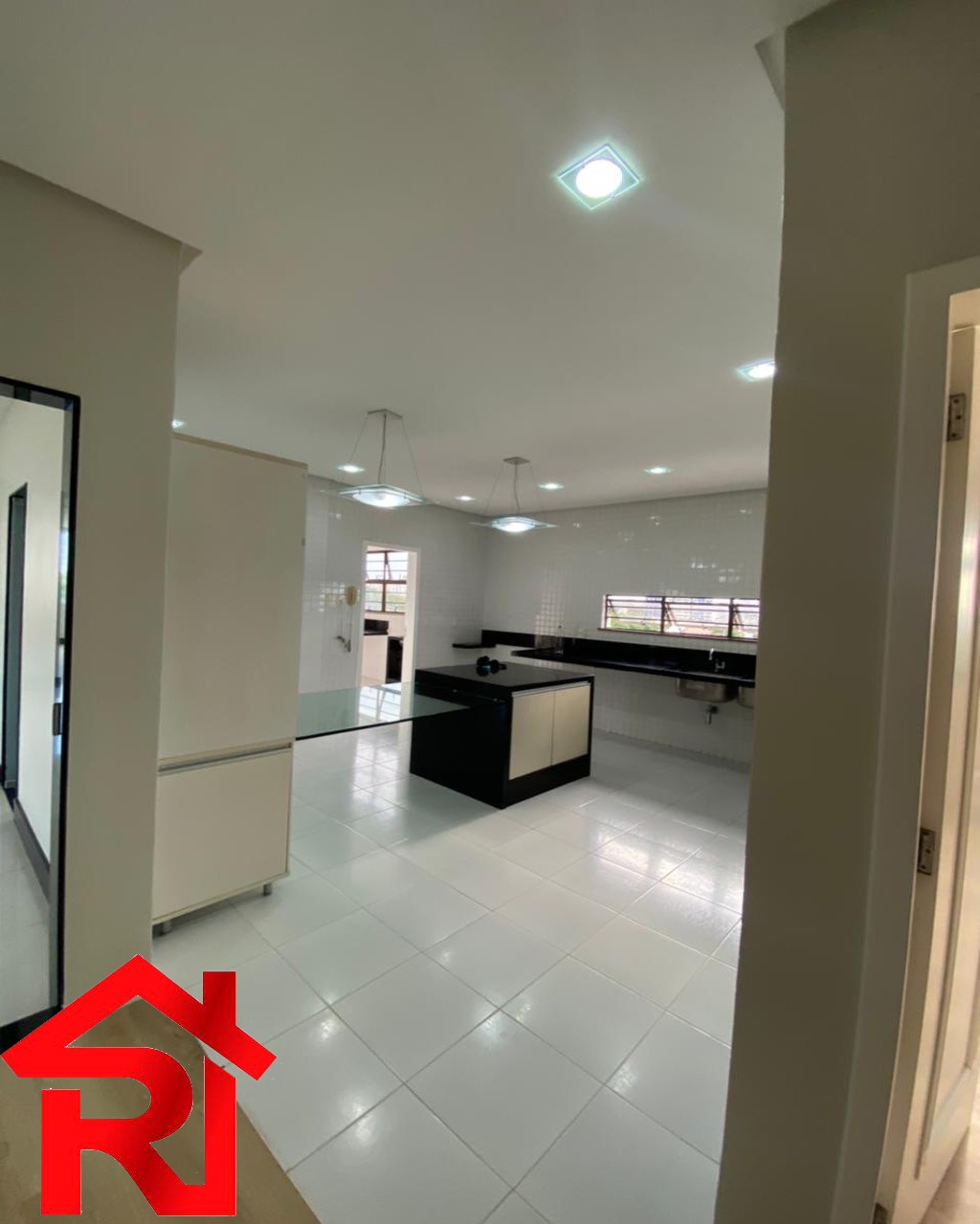 Apartamento à venda com 4 quartos, 300m² - Foto 9