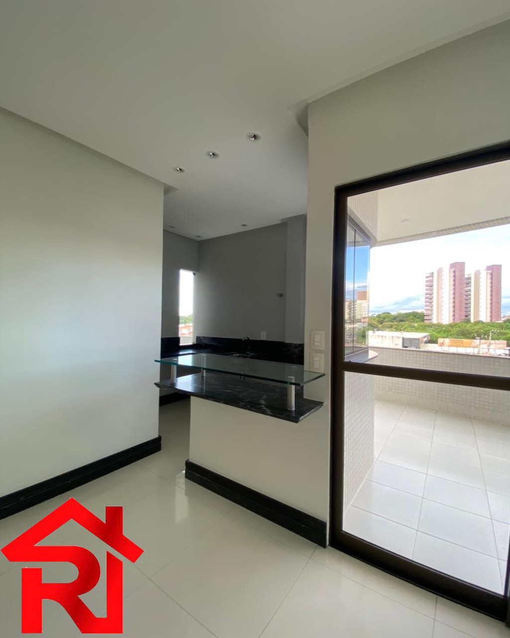 Apartamento à venda com 4 quartos, 300m² - Foto 4