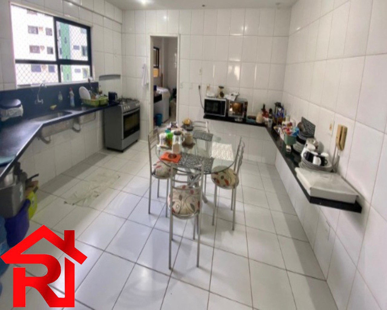 Apartamento à venda com 3 quartos, 180m² - Foto 6