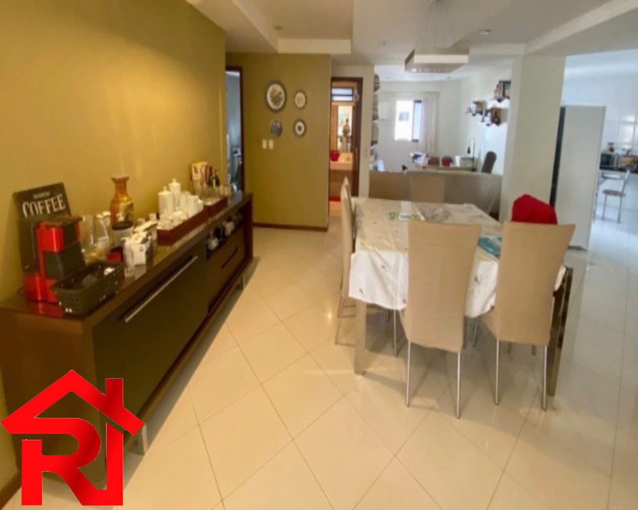 Apartamento à venda com 3 quartos, 180m² - Foto 3