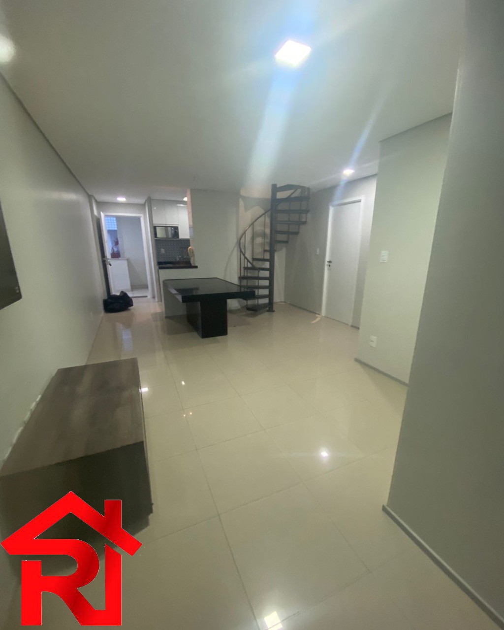 Apartamento à venda com 3 quartos, 138m² - Foto 4