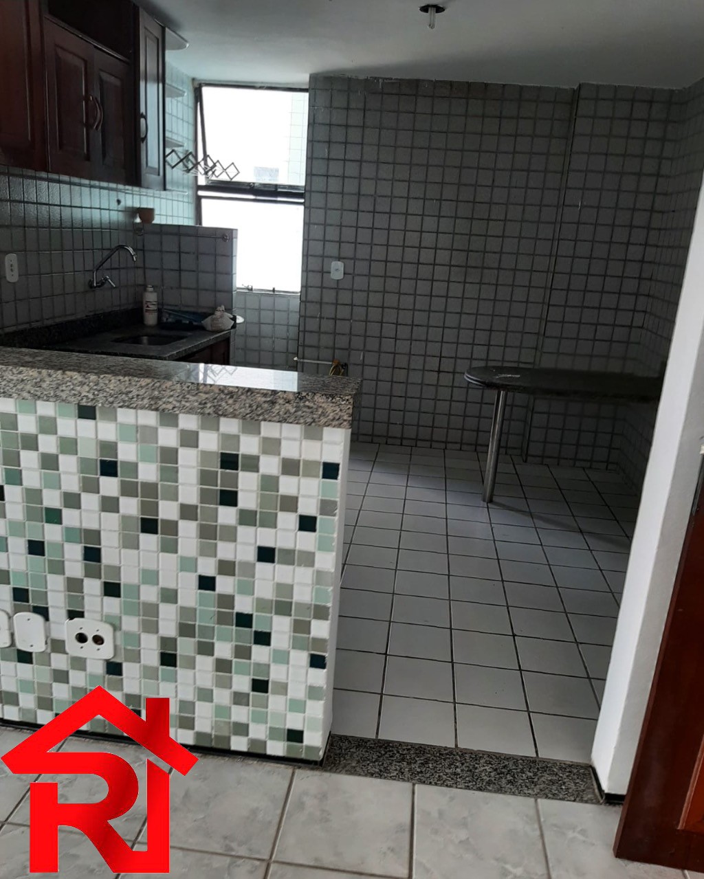 Apartamento para alugar com 1 quarto, 70m² - Foto 2