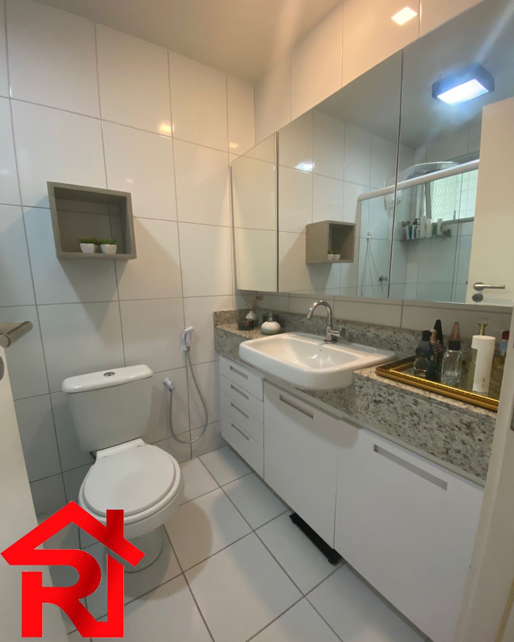 Apartamento à venda com 3 quartos, 138m² - Foto 17