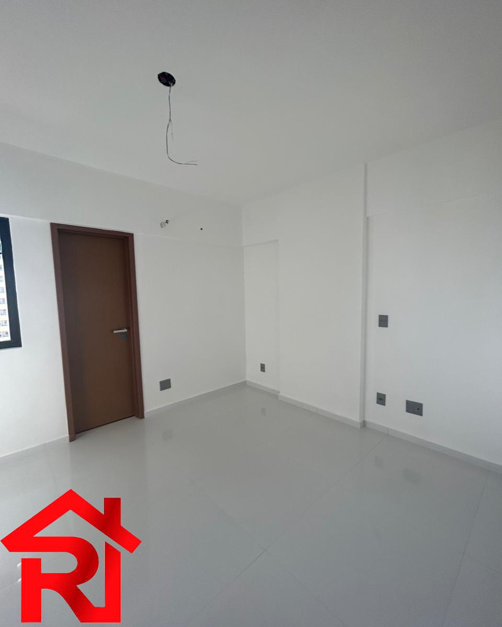 Apartamento à venda com 3 quartos, 135m² - Foto 9