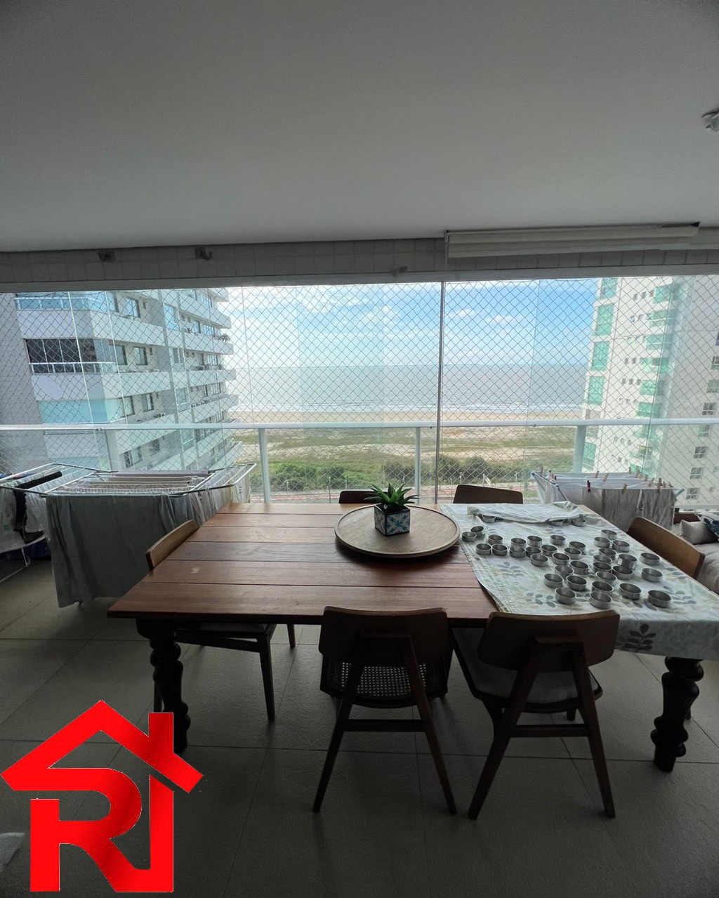 Apartamento à venda com 4 quartos, 230m² - Foto 1