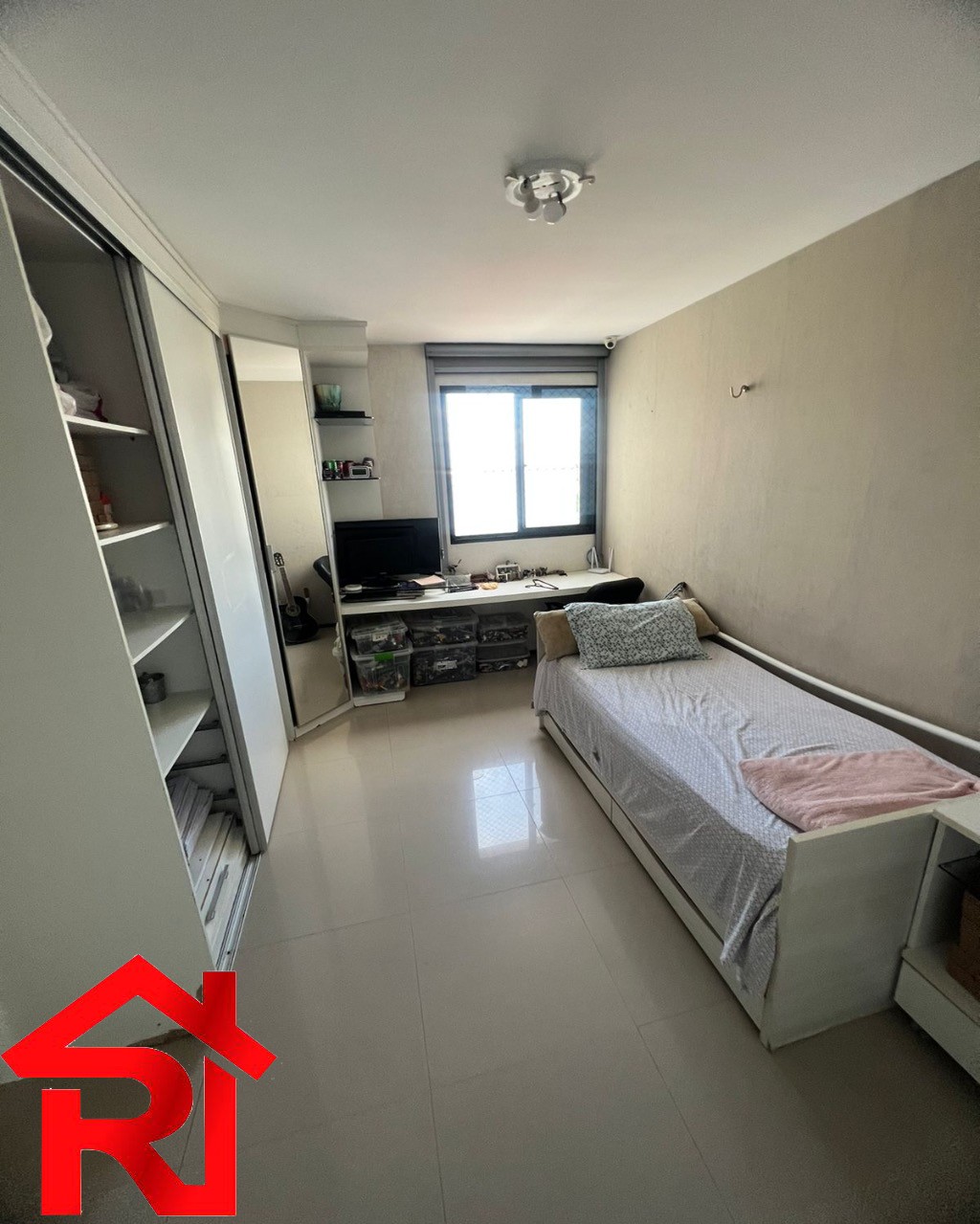 Apartamento à venda com 4 quartos, 230m² - Foto 10