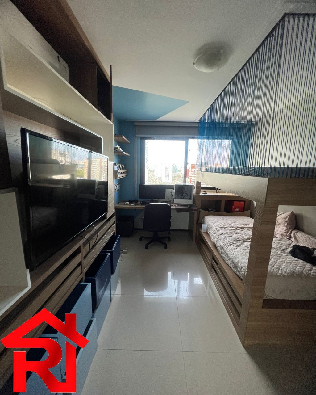 Apartamento à venda com 4 quartos, 230m² - Foto 4