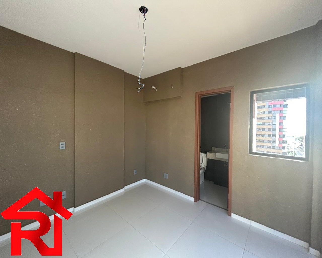 Apartamento à venda com 3 quartos, 135m² - Foto 5