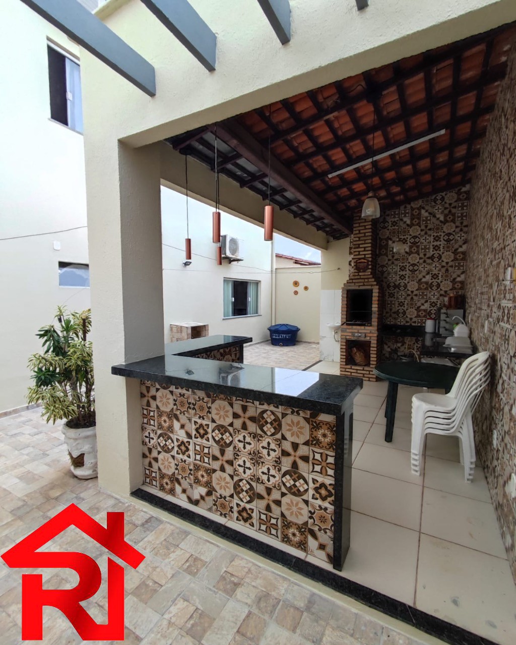 Casa à venda com 3 quartos, 200m² - Foto 11