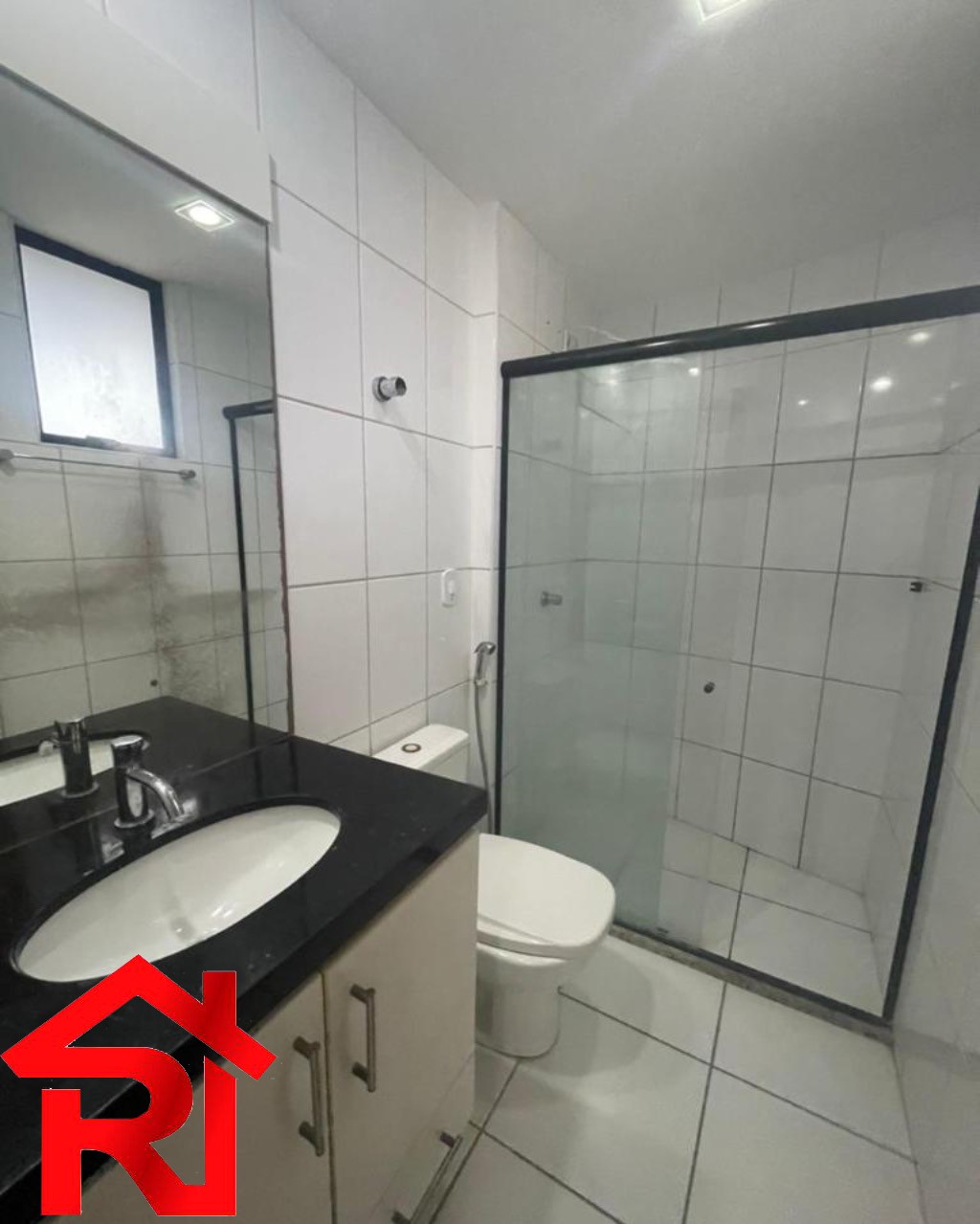 Apartamento para alugar com 3 quartos, 140m² - Foto 12