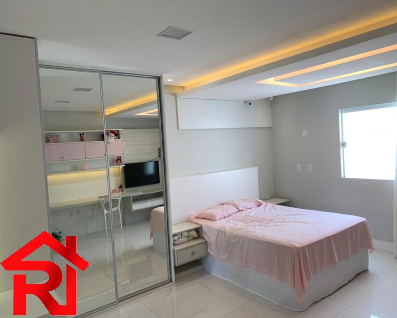 Casa para alugar com 4 quartos, 450m² - Foto 11