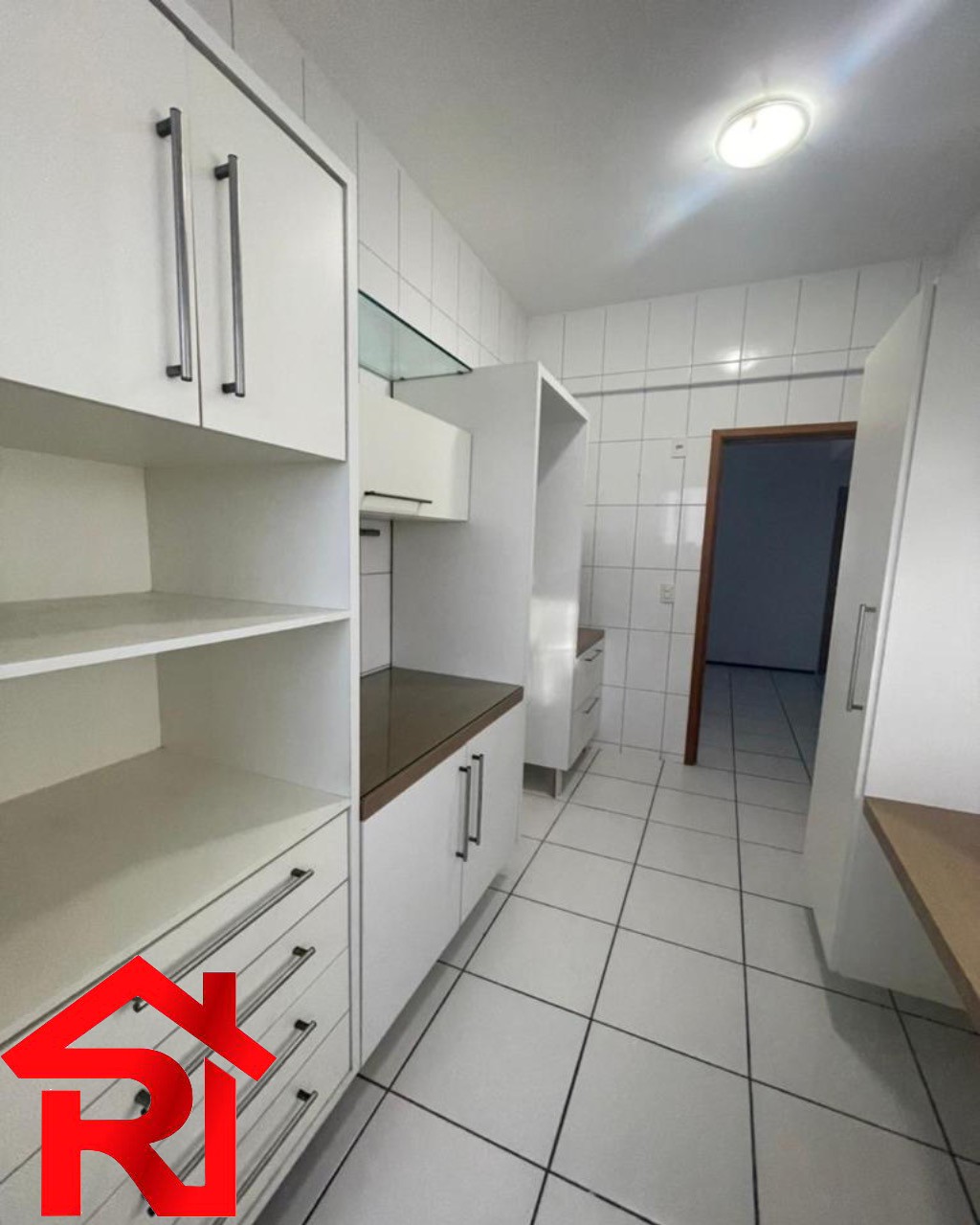 Apartamento para alugar com 3 quartos, 140m² - Foto 15