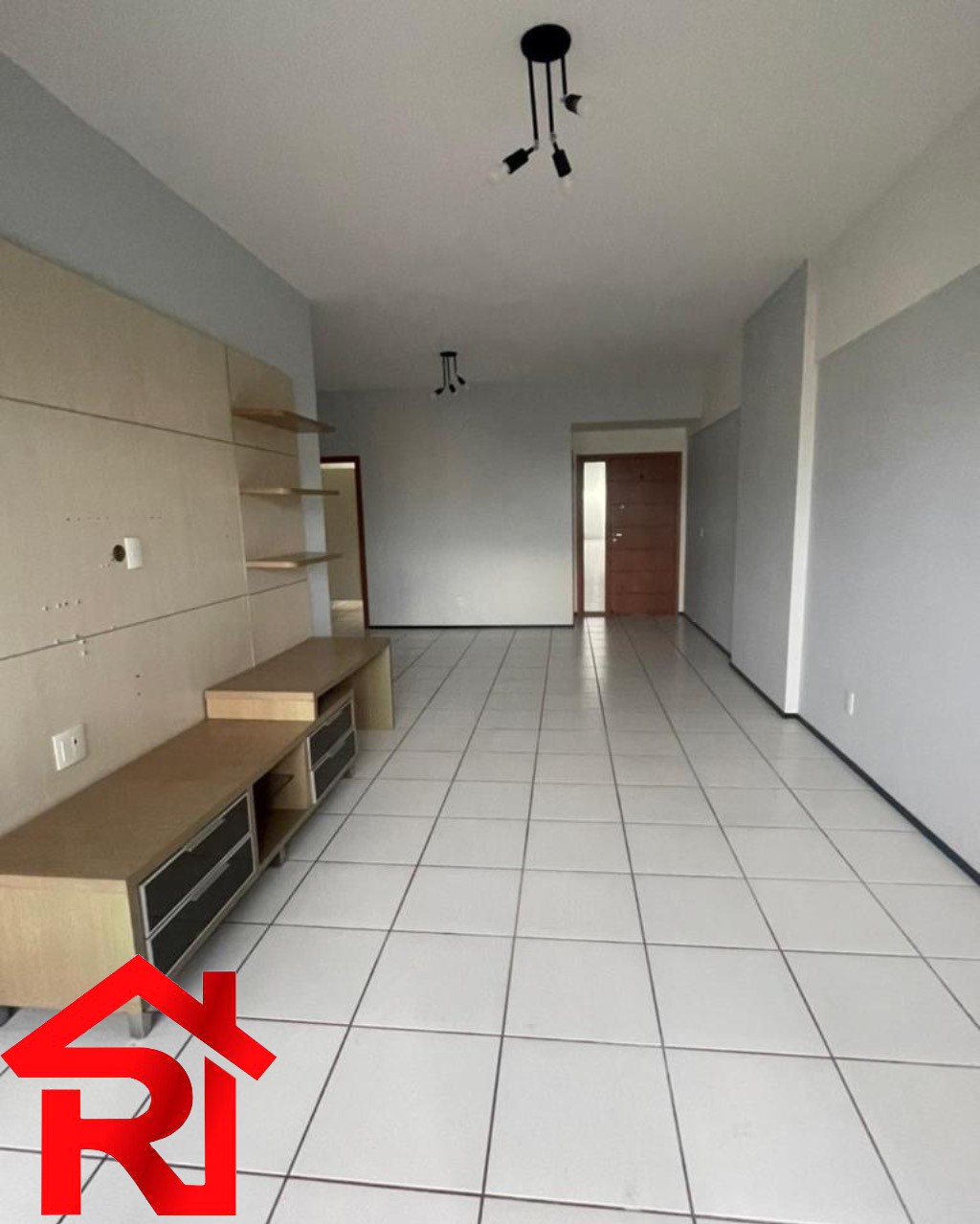 Apartamento para alugar com 3 quartos, 140m² - Foto 2