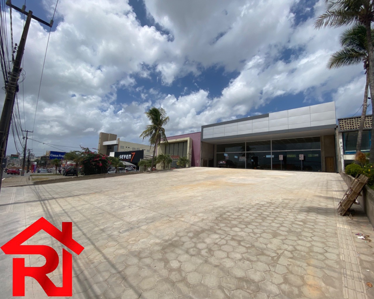 Prédio Inteiro, 1000 m² - Foto 1