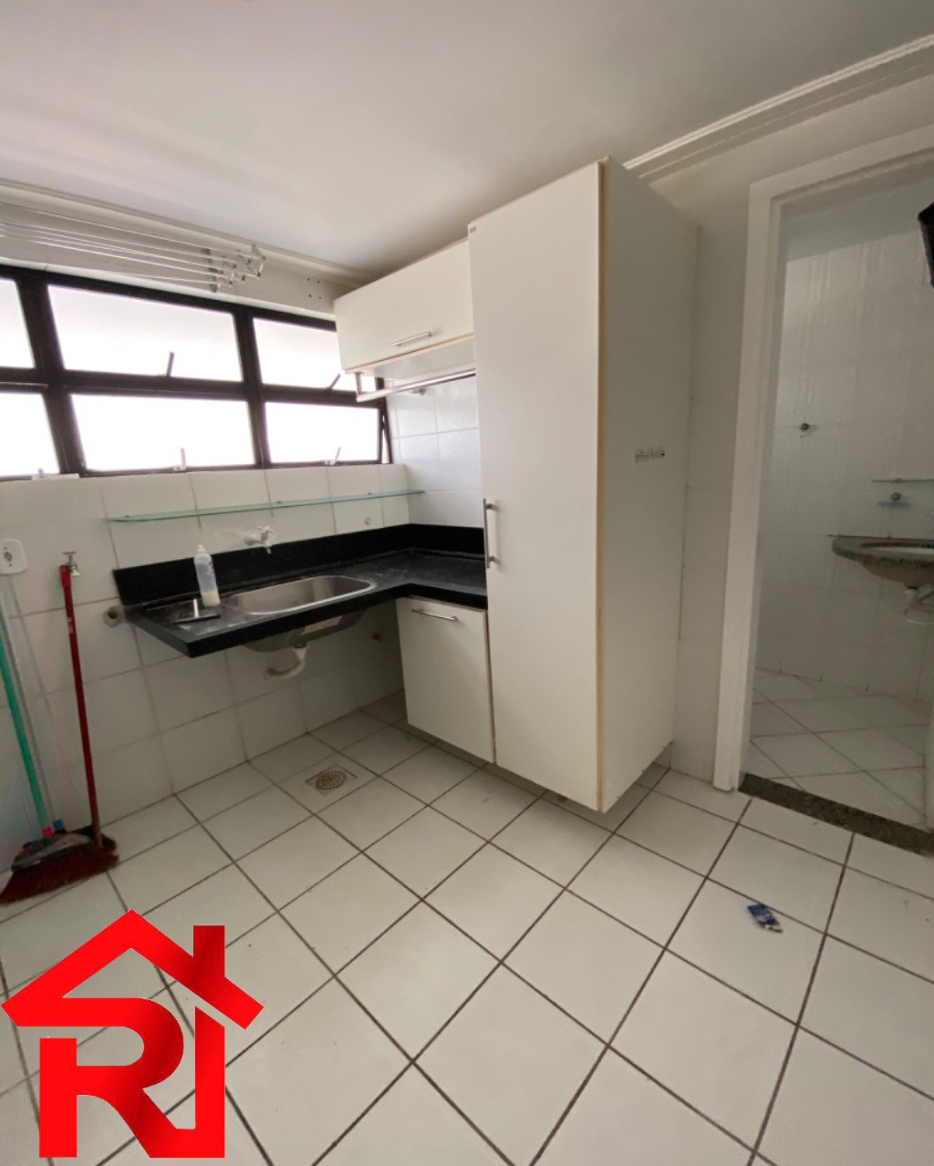 Apartamento para alugar com 3 quartos, 187m² - Foto 6