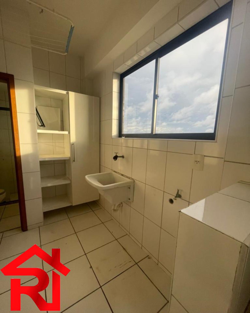 Apartamento para alugar com 3 quartos, 140m² - Foto 16