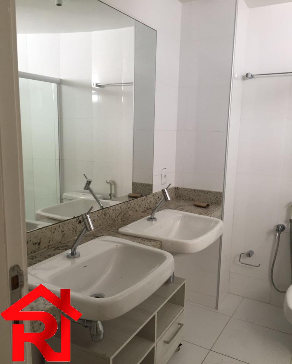 Apartamento à venda com 4 quartos, 196m² - Foto 12