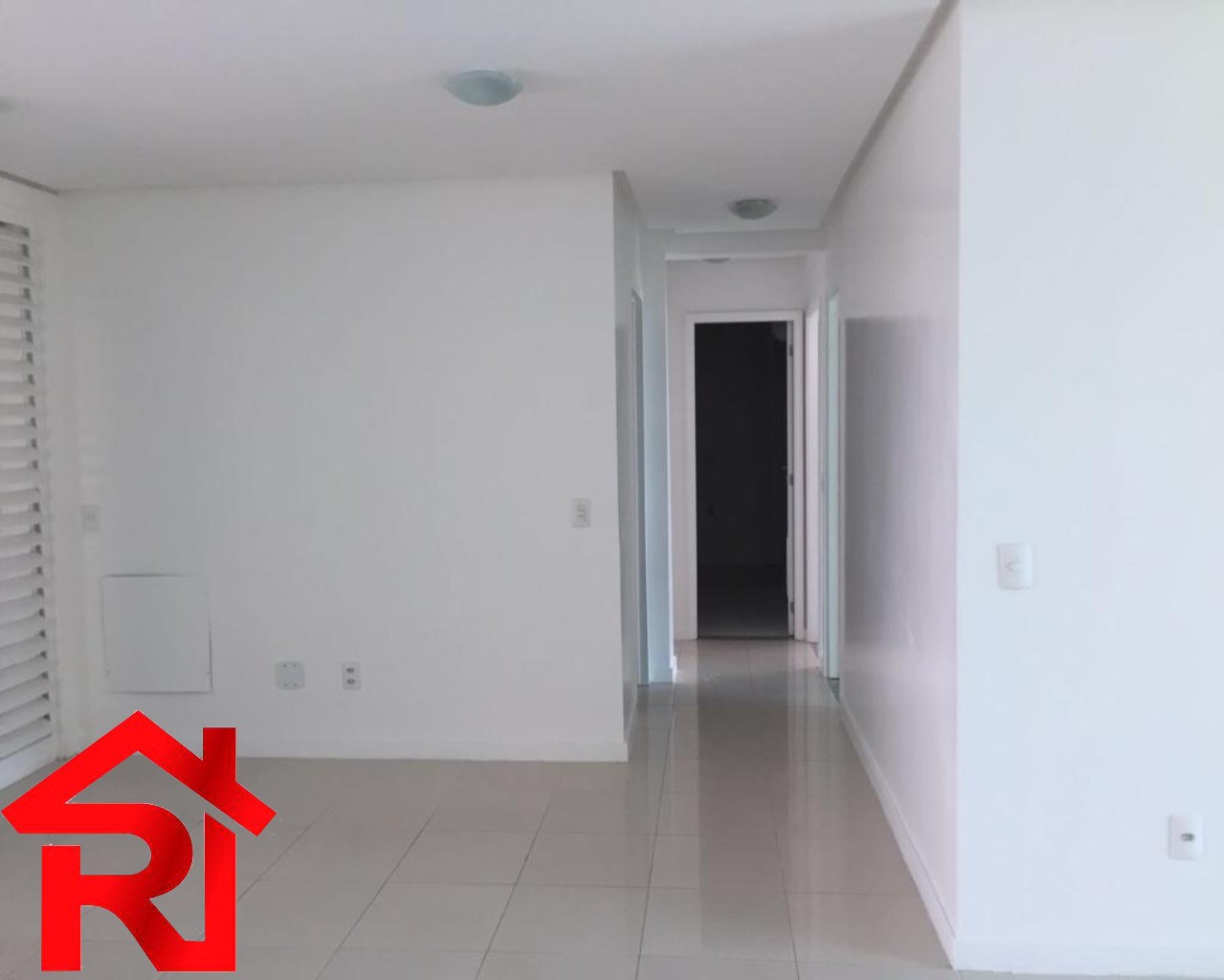 Apartamento à venda com 4 quartos, 196m² - Foto 17