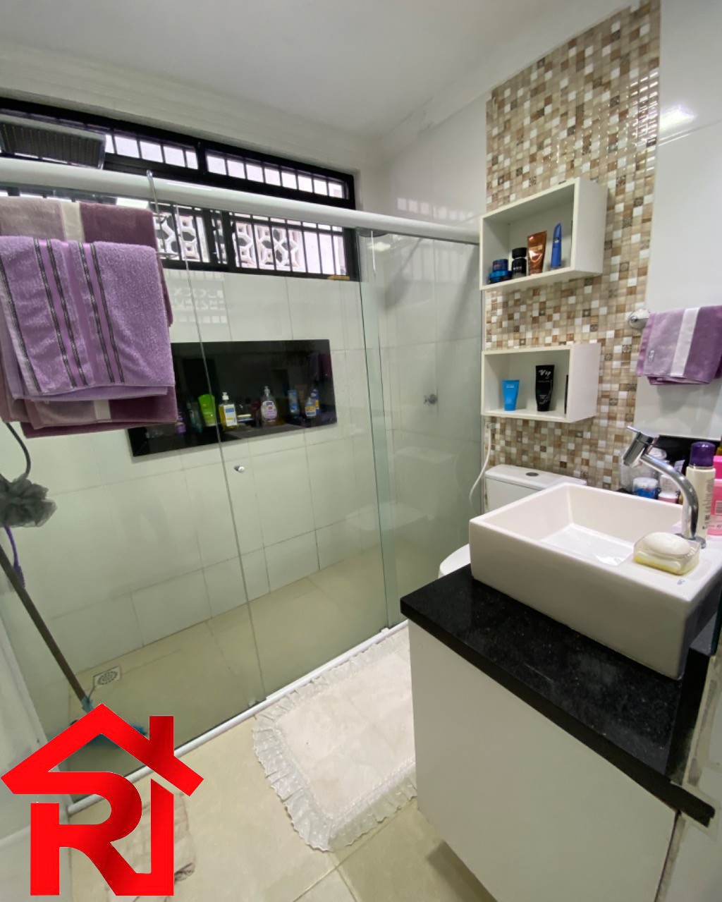 Casa à venda com 3 quartos, 330m² - Foto 12