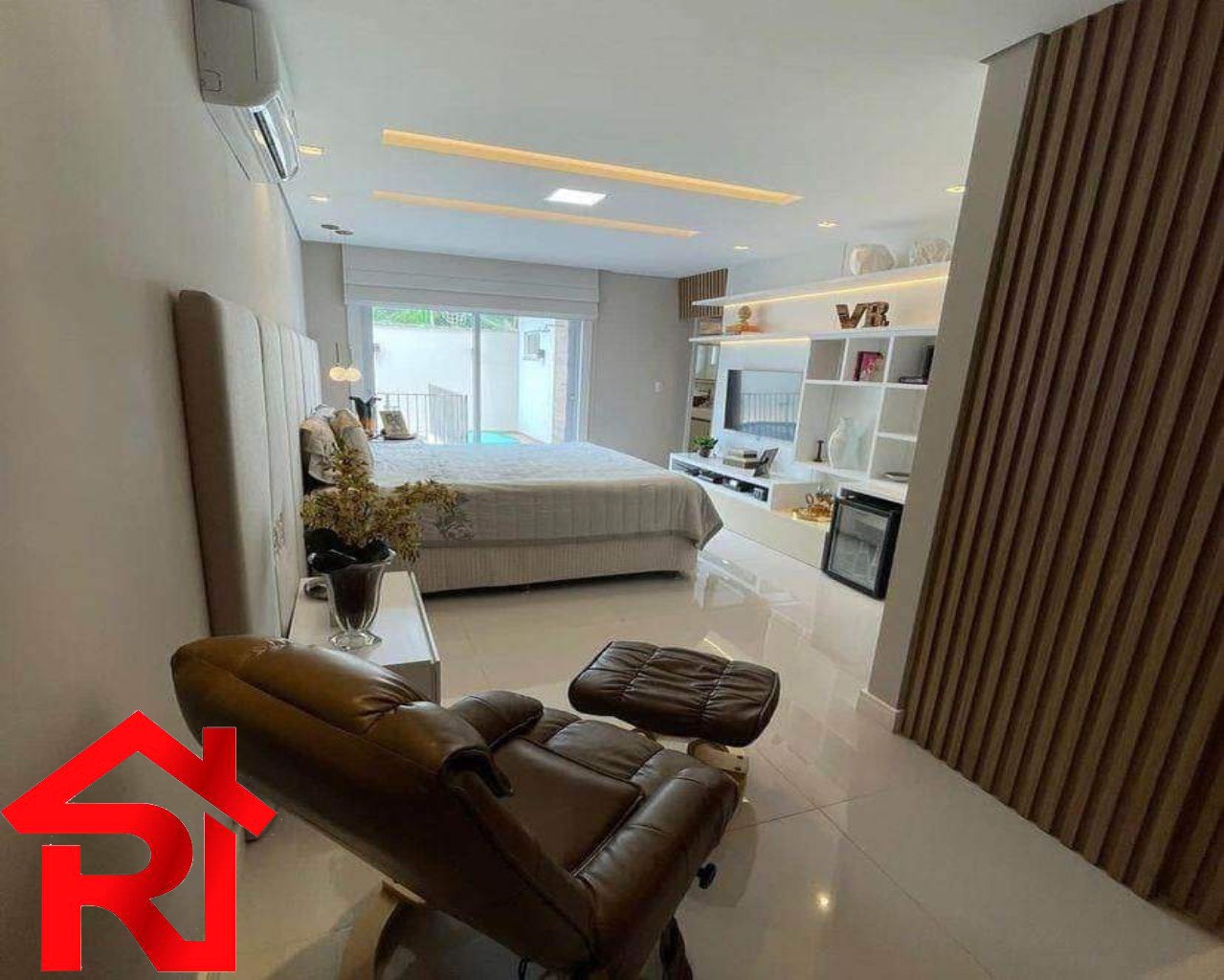 Casa à venda com 4 quartos, 450m² - Foto 9