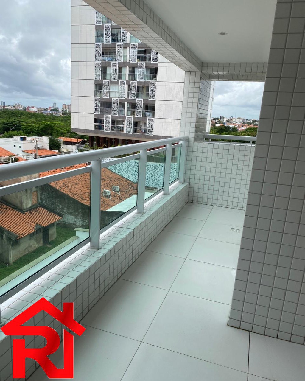 Apartamento à venda com 2 quartos, 70m² - Foto 1