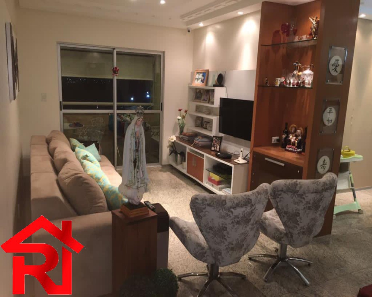 Apartamento para alugar com 3 quartos, 140m² - Foto 2