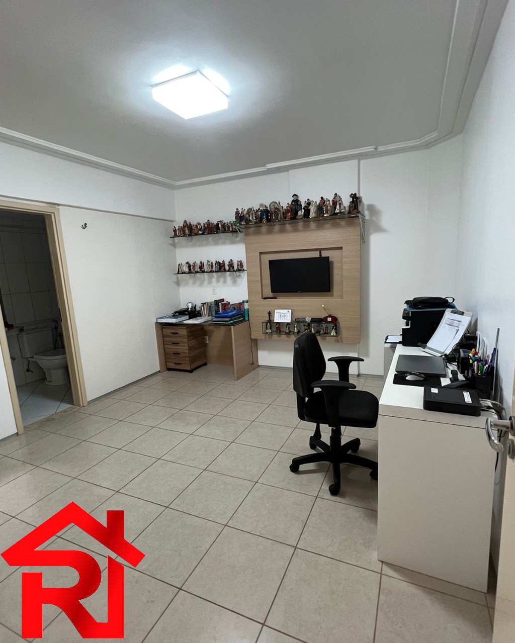 Apartamento à venda com 4 quartos, 250m² - Foto 17