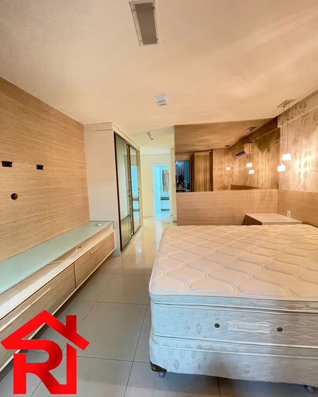 Apartamento à venda com 4 quartos, 217m² - Foto 11