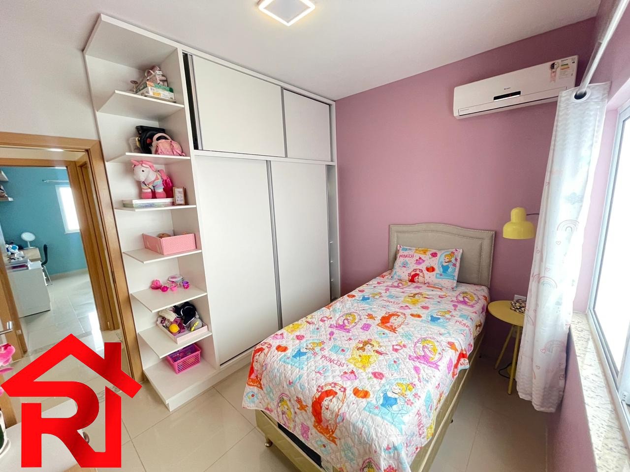 Casa à venda com 3 quartos, 250m² - Foto 8