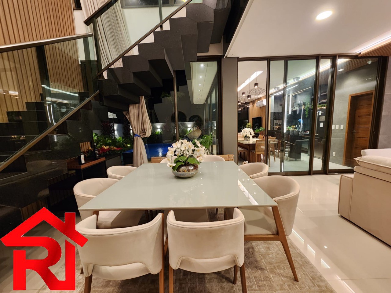 Casa para alugar com 5 quartos, 550m² - Foto 15