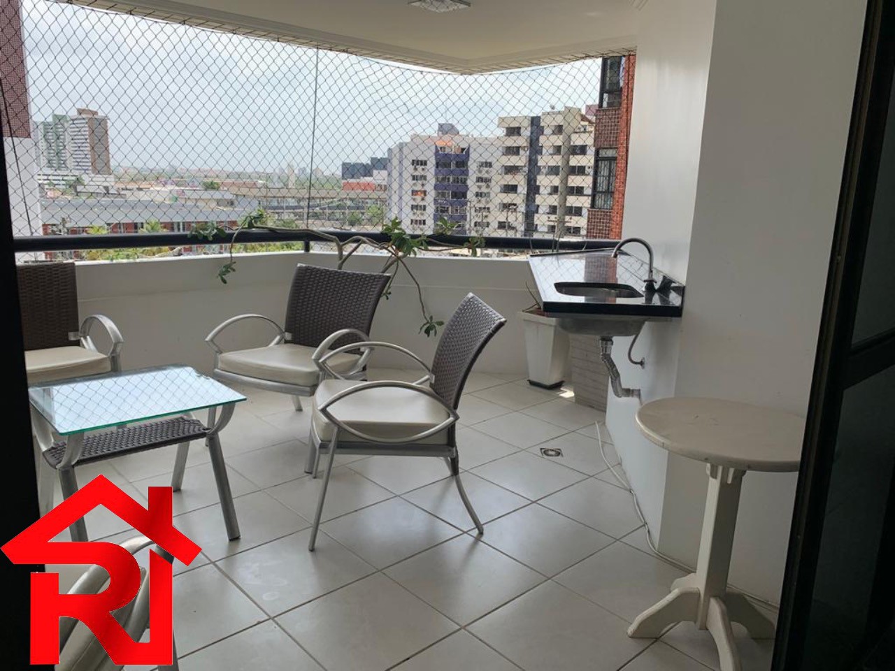 Apartamento para alugar com 4 quartos, 200m² - Foto 5