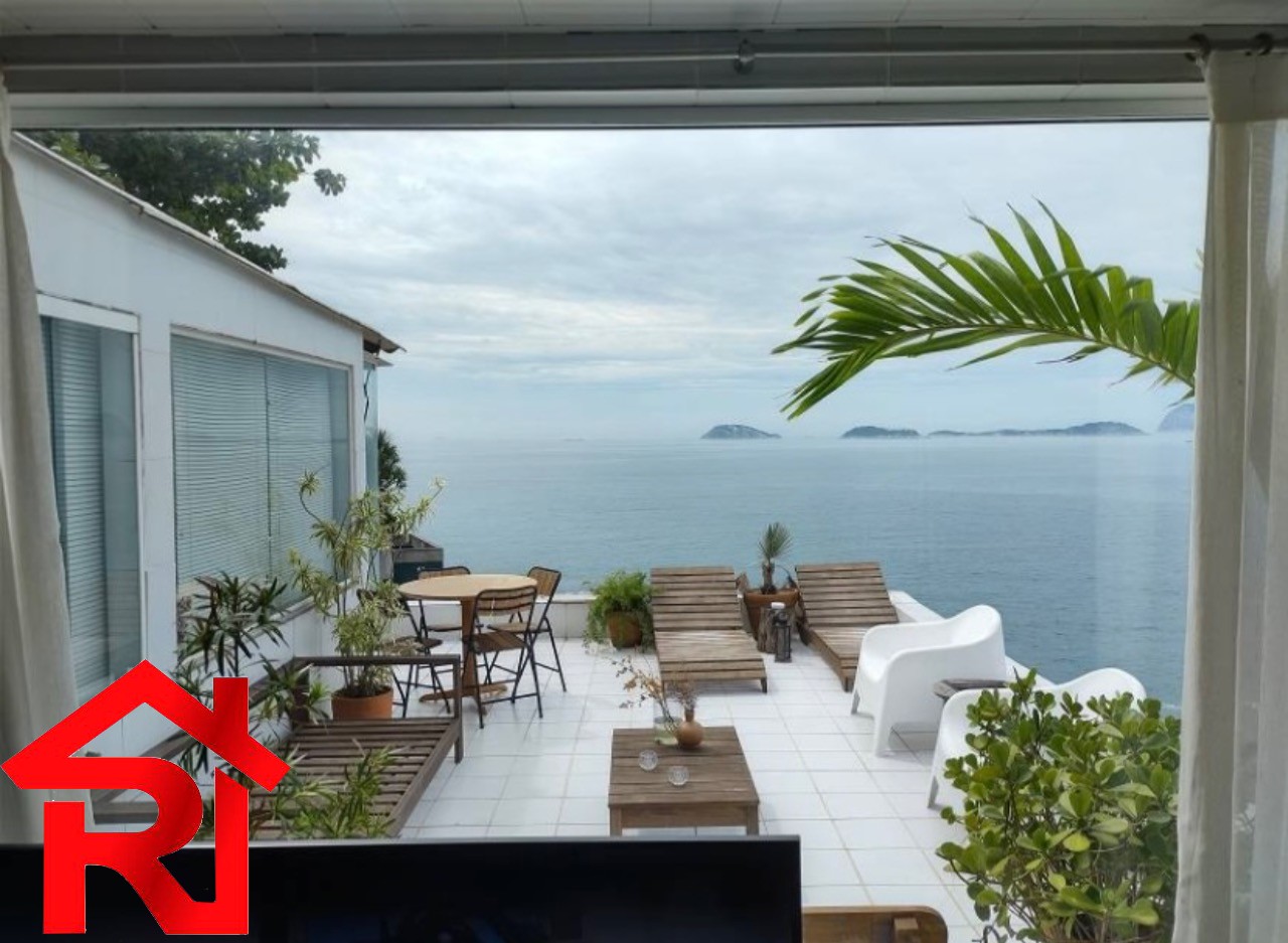 Casa à venda com 4 quartos, 500m² - Foto 1
