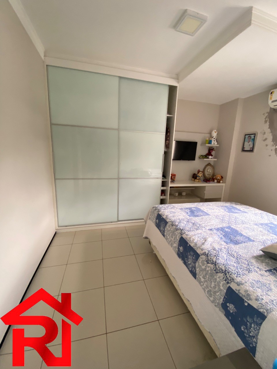 Apartamento à venda com 4 quartos, 147m² - Foto 9