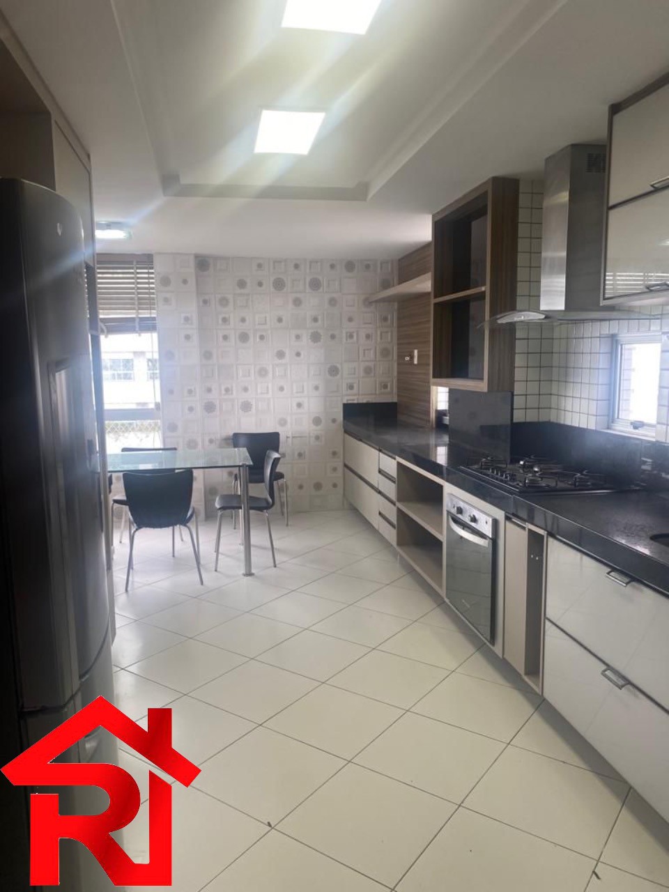 Apartamento para alugar com 4 quartos, 280m² - Foto 10