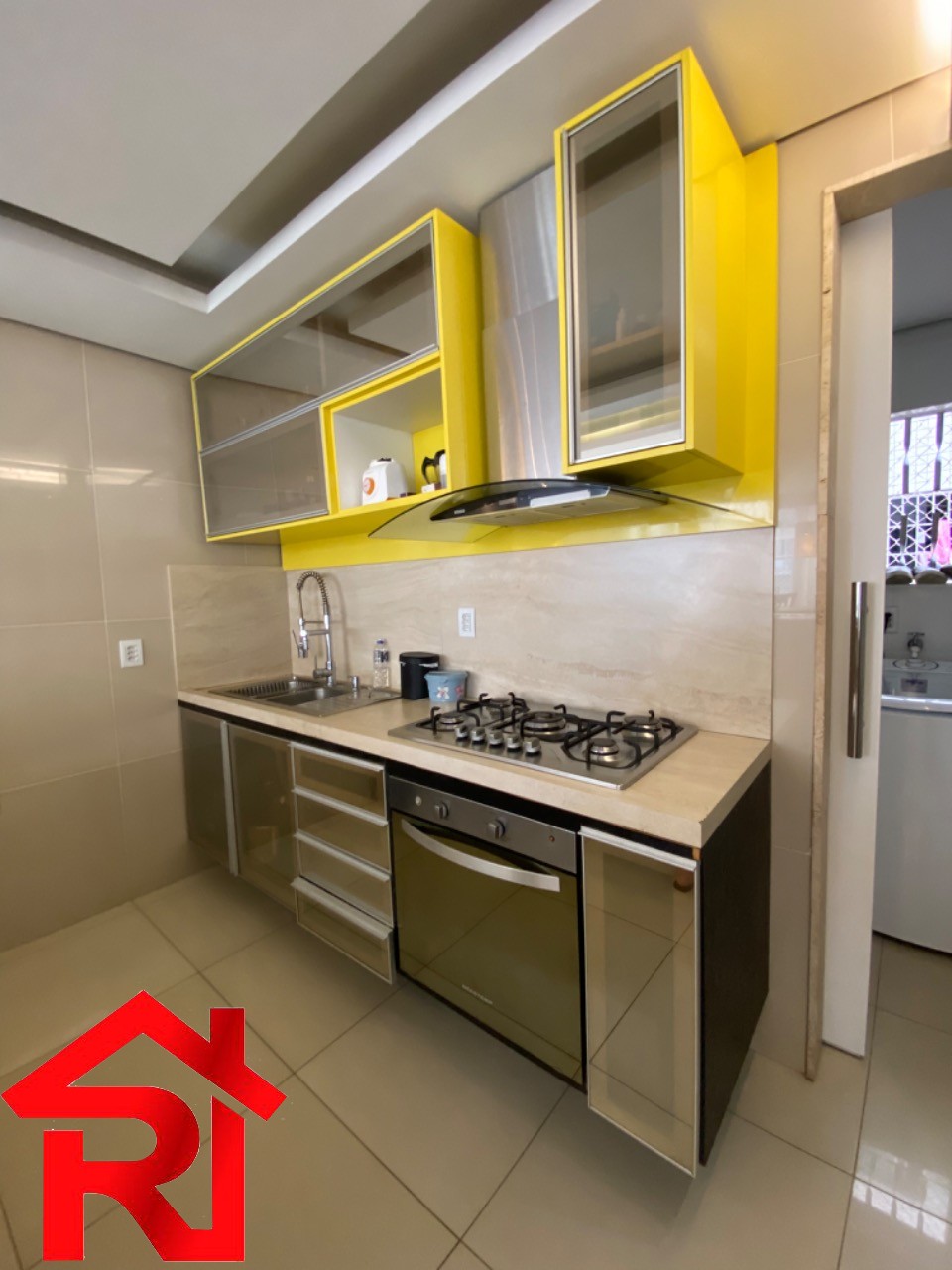 Apartamento à venda com 3 quartos, 98m² - Foto 29