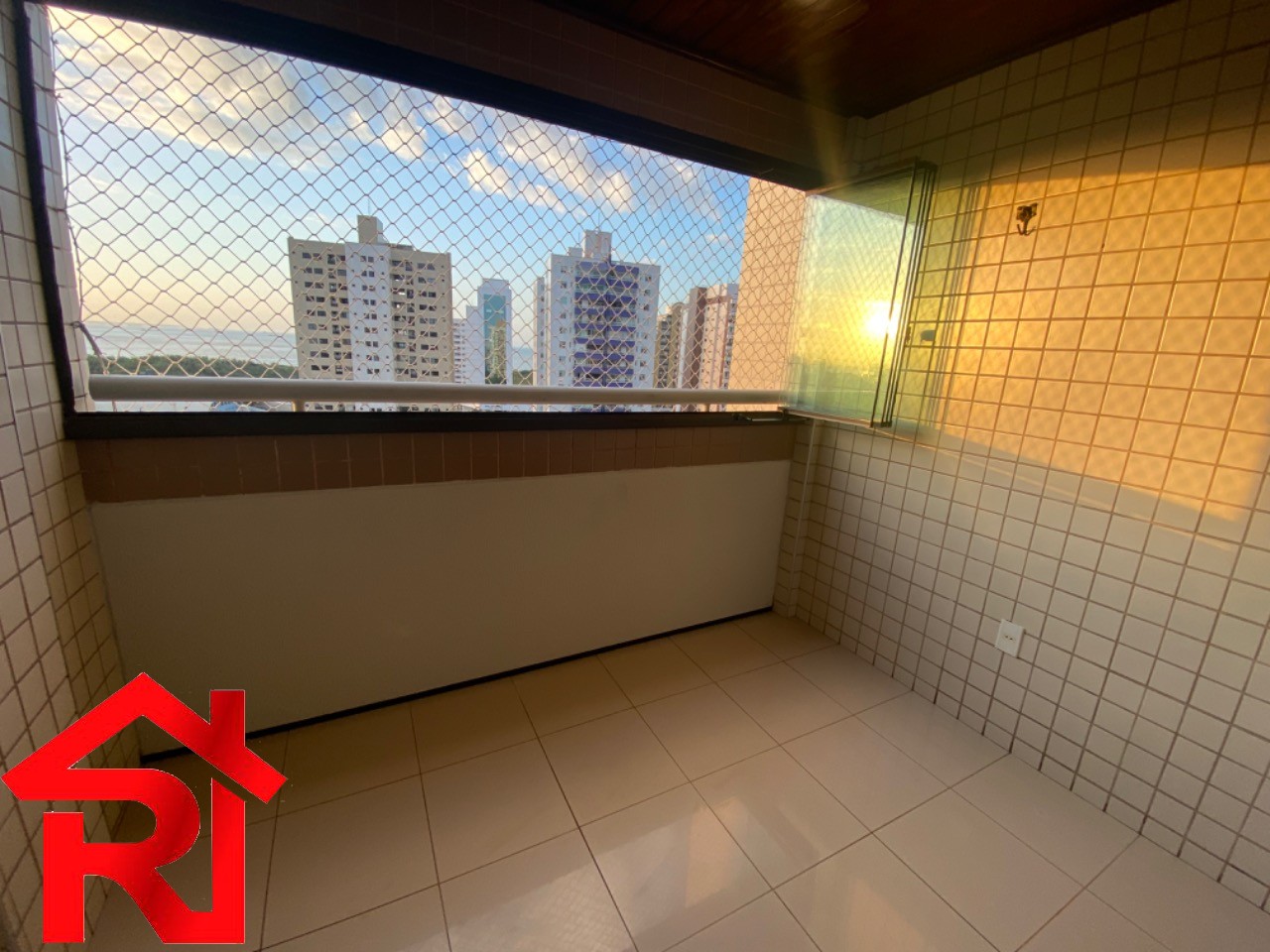 Apartamento para alugar com 3 quartos, 145m² - Foto 3