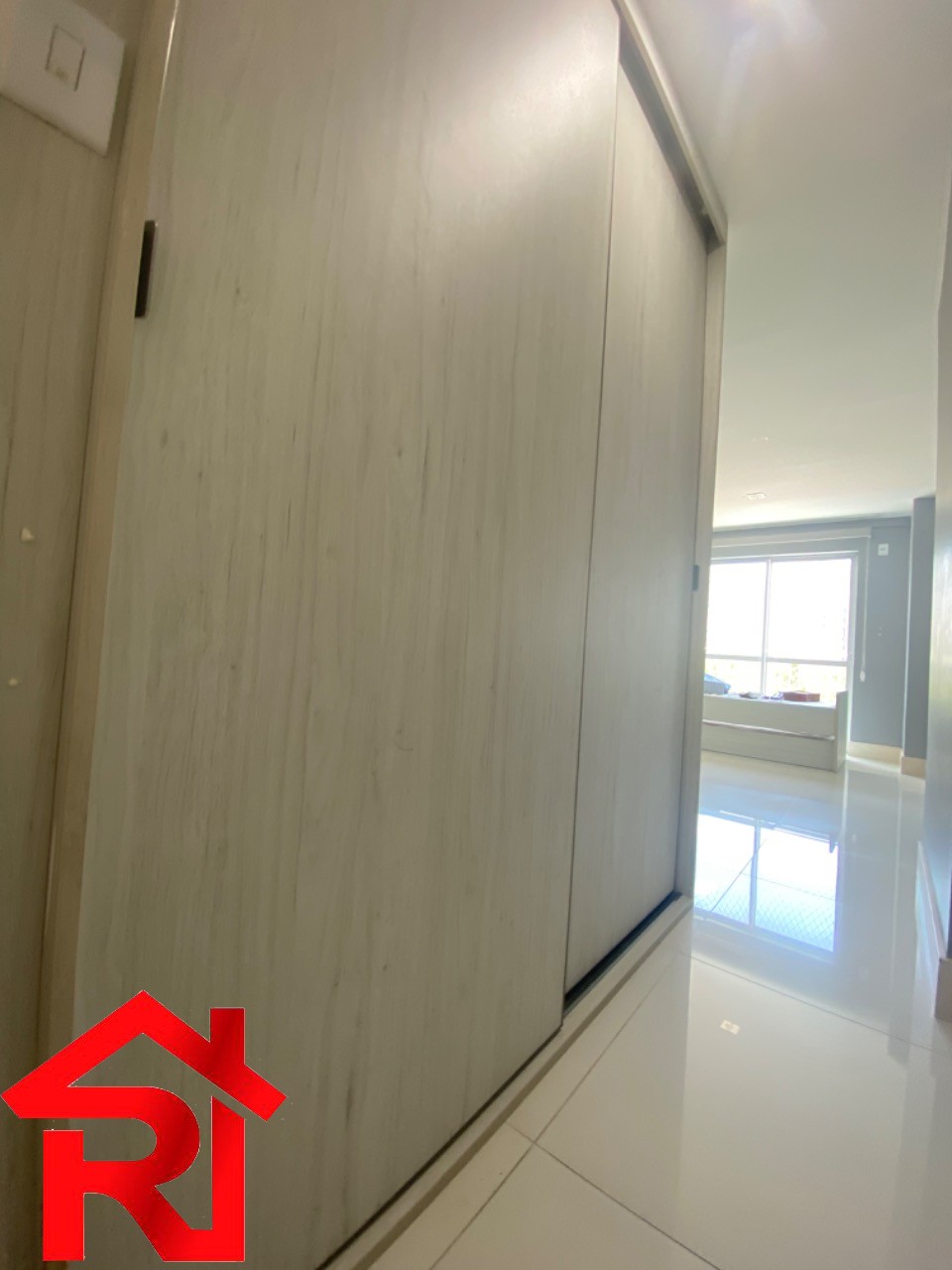 Apartamento para alugar com 4 quartos, 200m² - Foto 6