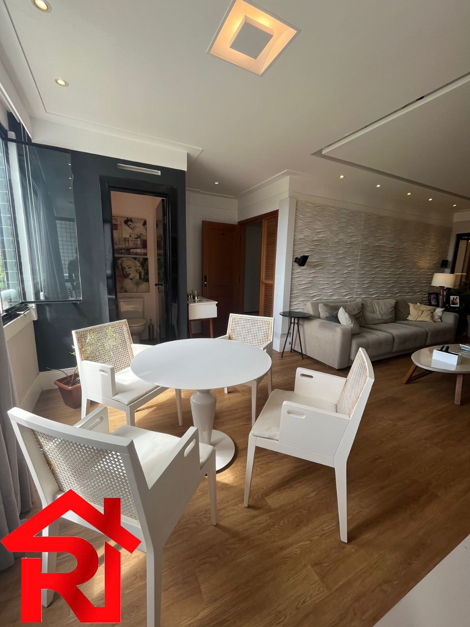 Apartamento à venda com 4 quartos, 147m² - Foto 11