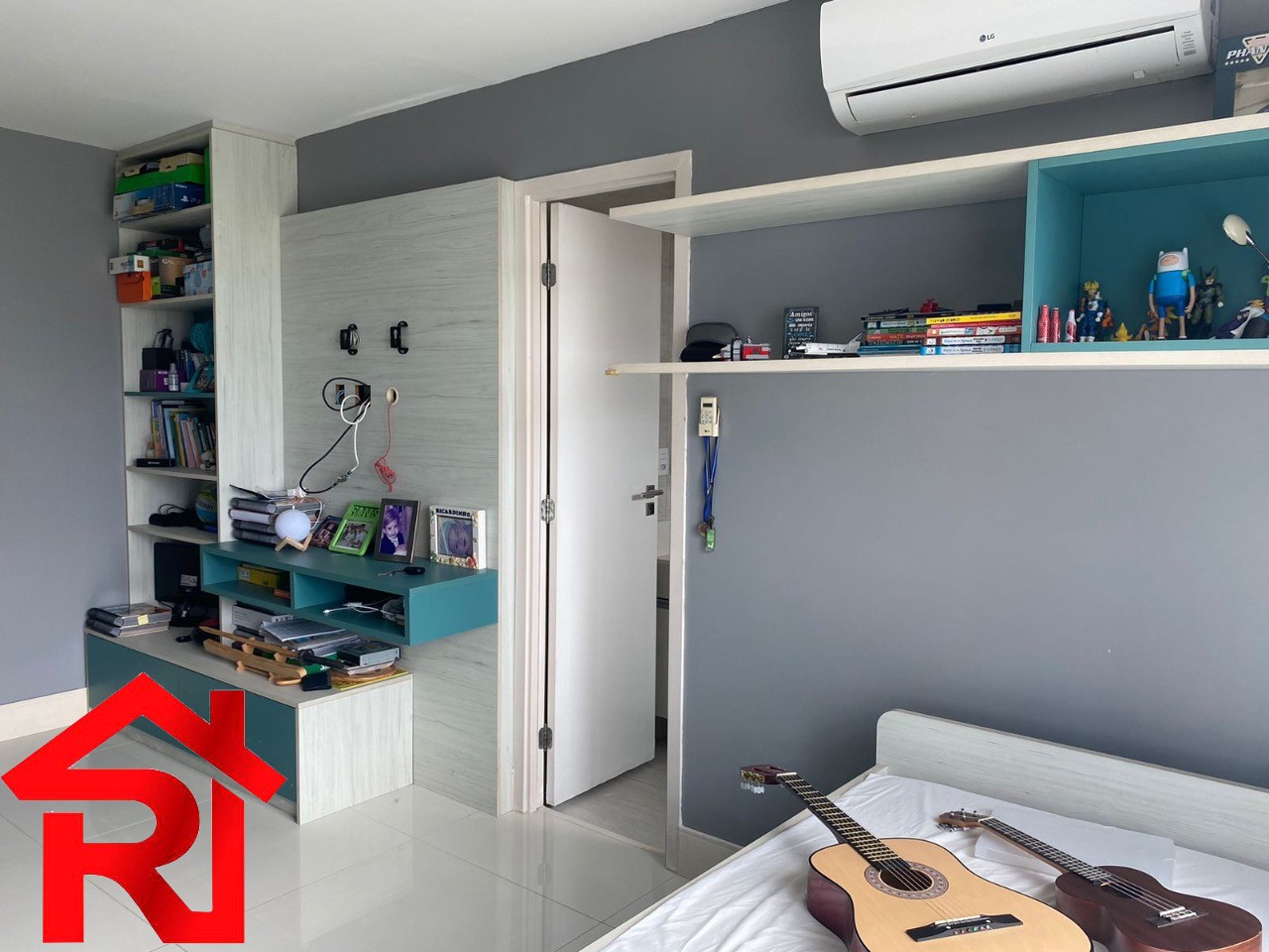 Apartamento para alugar com 4 quartos, 200m² - Foto 18