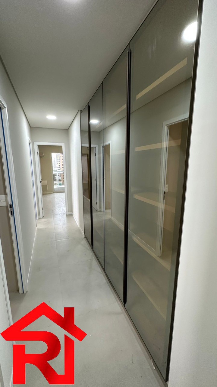 Apartamento para alugar com 4 quartos, 178m² - Foto 11