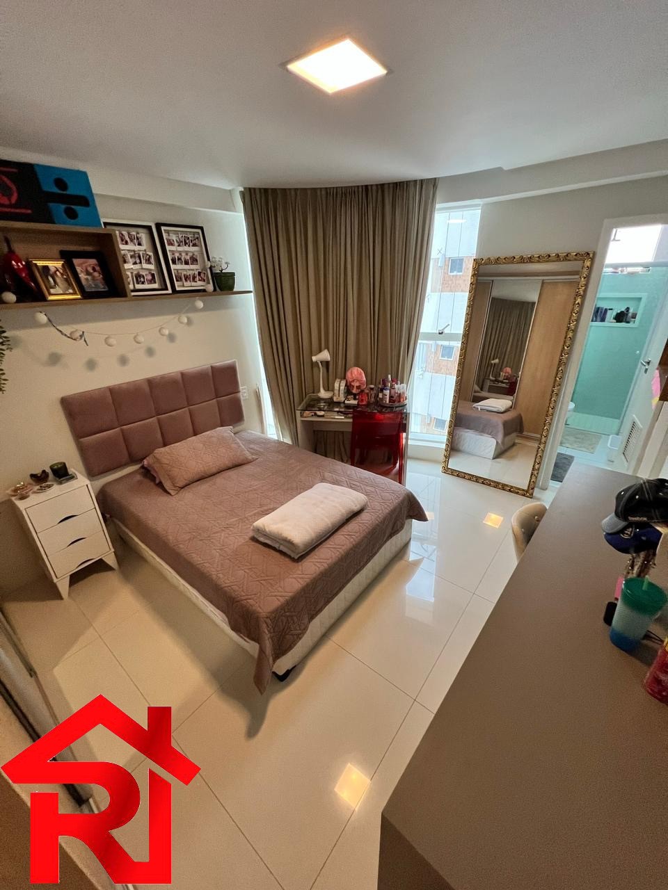 Apartamento à venda com 4 quartos, 200m² - Foto 18