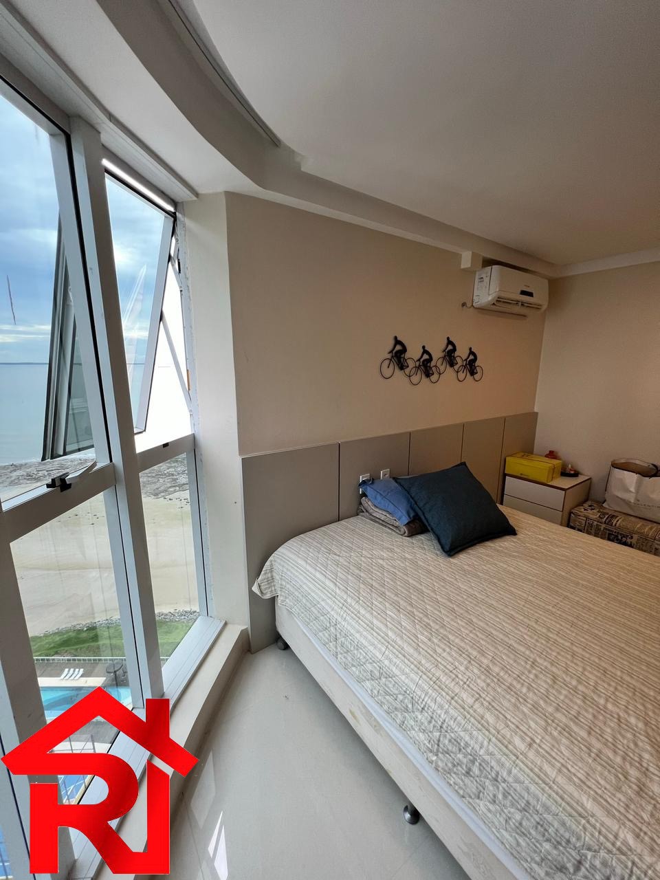 Apartamento à venda com 4 quartos, 200m² - Foto 11