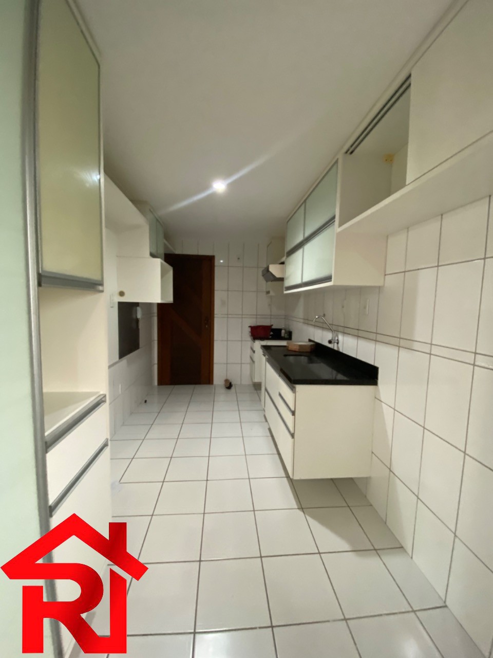 Apartamento para alugar com 3 quartos, 145m² - Foto 9