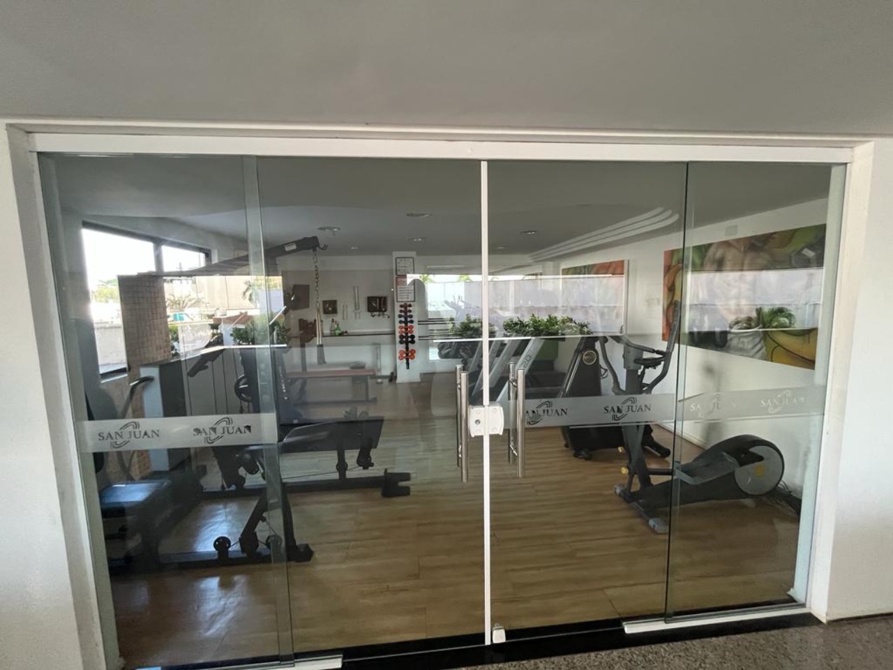 Apartamento para alugar com 4 quartos, 198m² - Foto 7