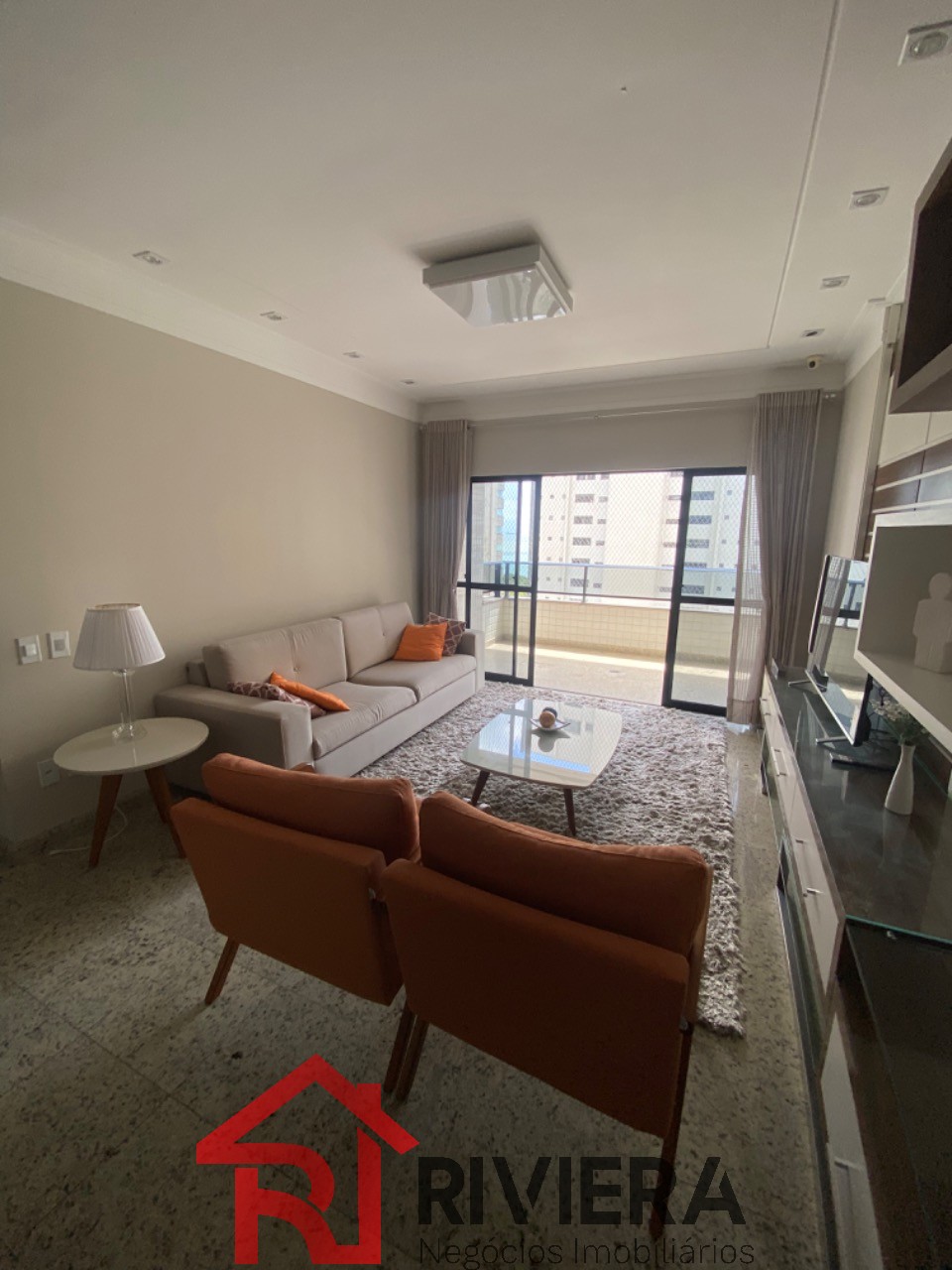 Apartamento para alugar com 3 quartos, 150m² - Foto 1